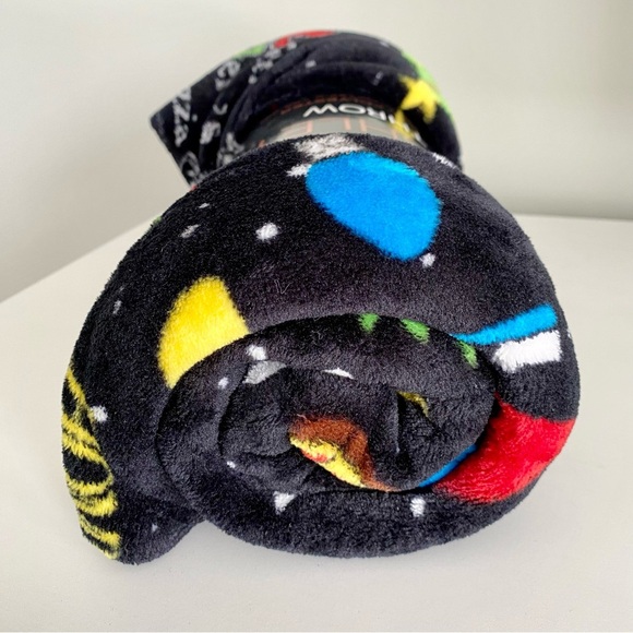 Cozy Home Alone Movie Blanket - Picture 6 of 6